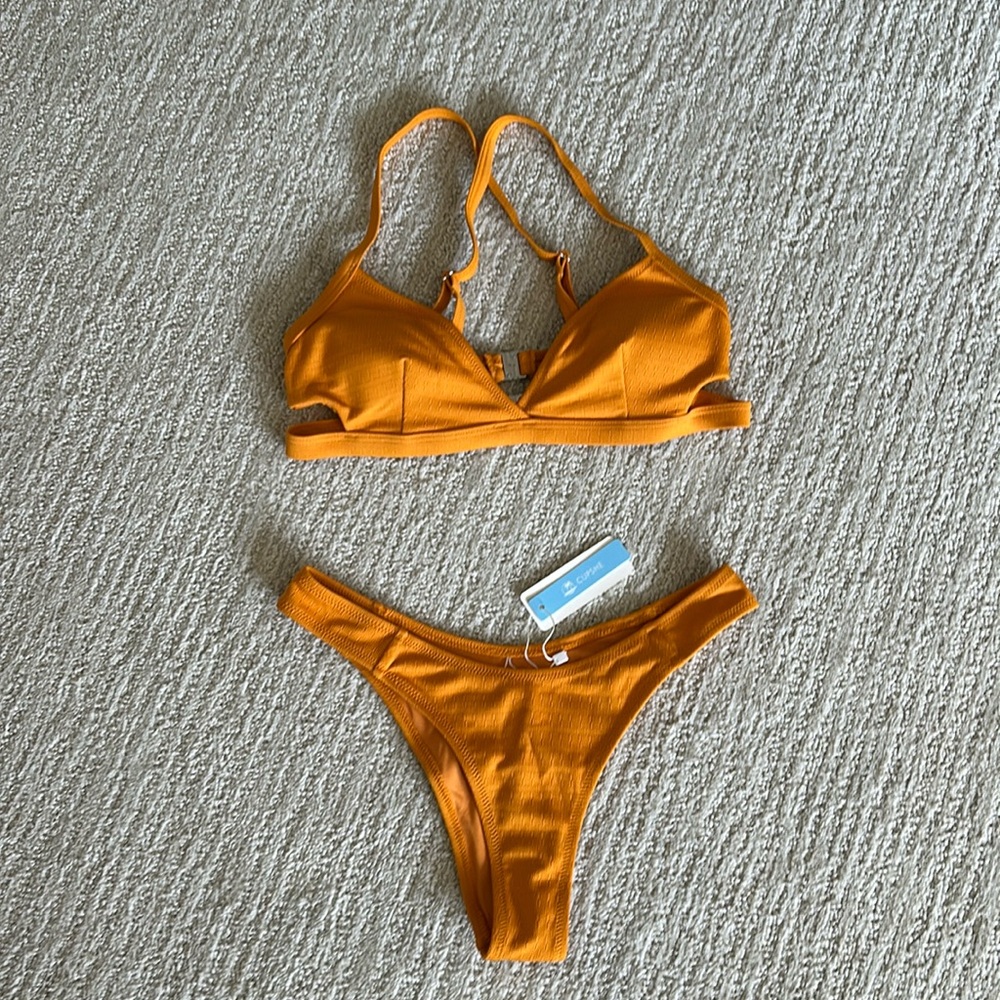 Cupshe bikini set! 👙